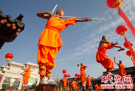 每個人心中都有一個或明或暗的功夫圖騰,作為武林高手，他們能飛檐走壁，擁有蓋世神功。