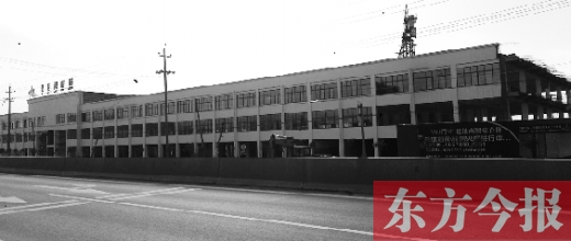 家居建材城已經封頂，可耿莊村的安置房還未見蹤影。