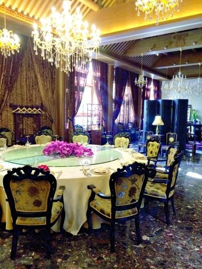  乙十六會(huì)所北海店包廂內(nèi)景。記者王文志攝