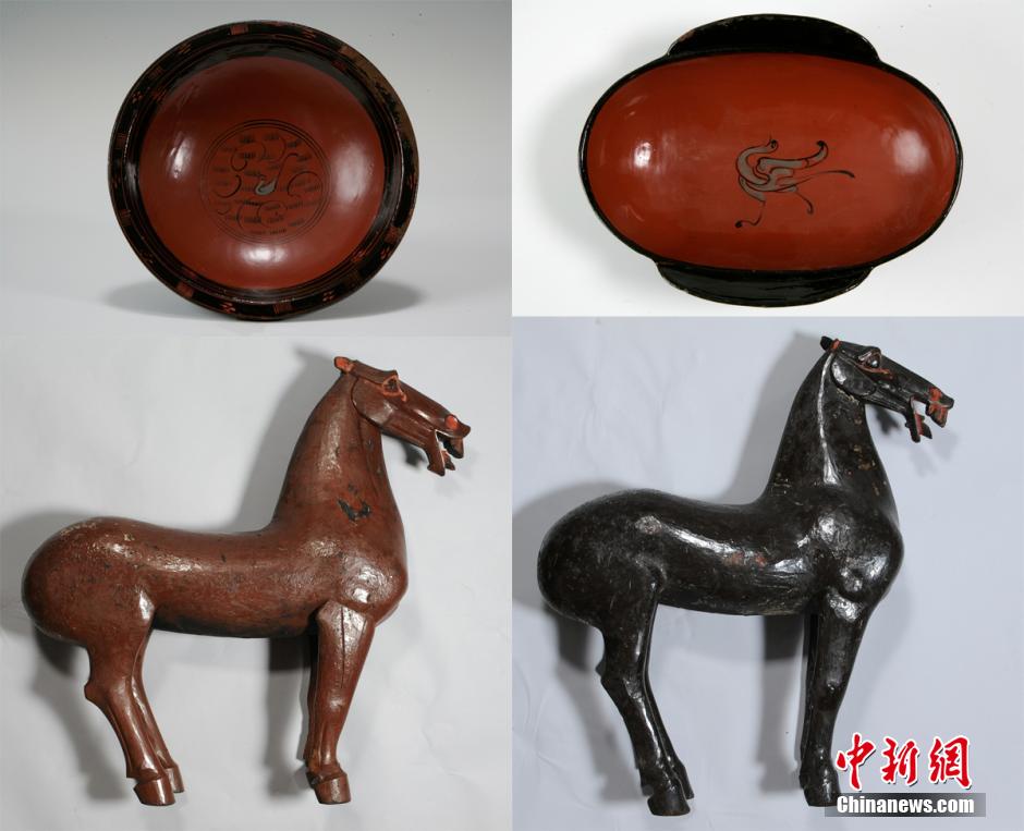 圖為出土漆器240余件，器形有耳杯、奩、幾、盤、盒、俑、馬等。