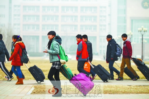 這不是拉桿箱的秀臺，這是行李的改頭換代，今天，你“拉桿箱”了嗎？