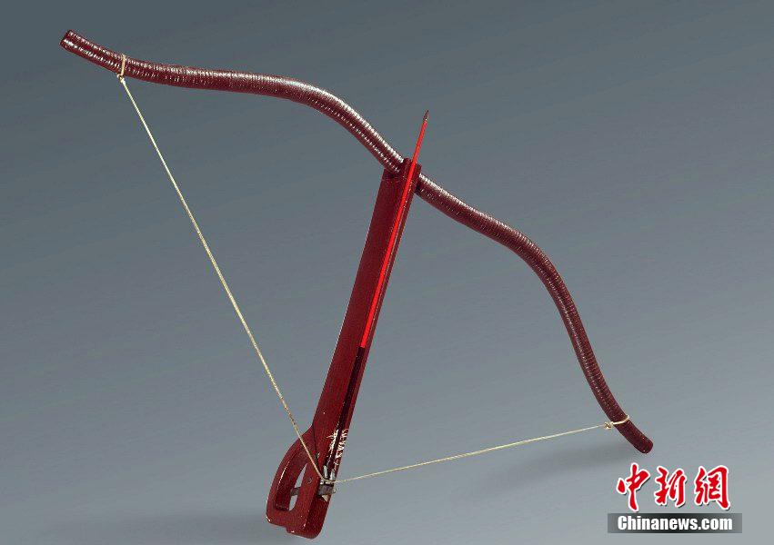 圖為弩的復制品。秦始皇帝陵博物院 供圖