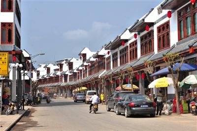 2014年3月16日，海南瓊海市，正在進(jìn)行城鎮(zhèn)化改造的萬泉鎮(zhèn)新貌。圖/CFP
