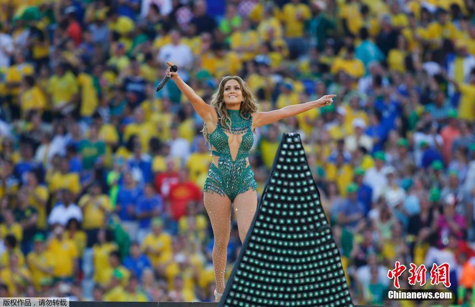 北京時間6月13日凌晨2時，巴西世界杯正式拉開帷幕。