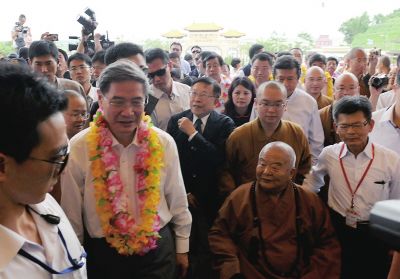 張志軍步入禮敬大廳。