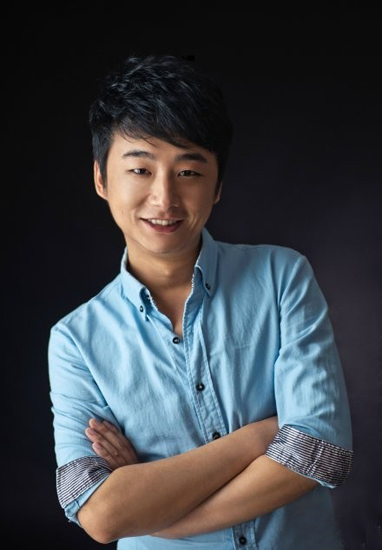 河南人民廣播電臺(tái)、搜狐體育首席特邀足球評(píng)論員