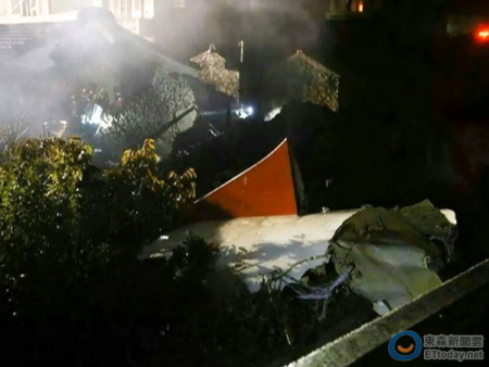 臺媒稱已找到35具復(fù)興乘客遺體 現(xiàn)場機(jī)身斷三截 臺媒稱已找到35具復(fù)興乘客遺體 現(xiàn)場機(jī)身斷三截