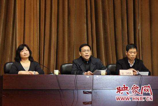 第二組競聘團隊，胡士才（中）朱金星（右）趙瑞瑩（左）。