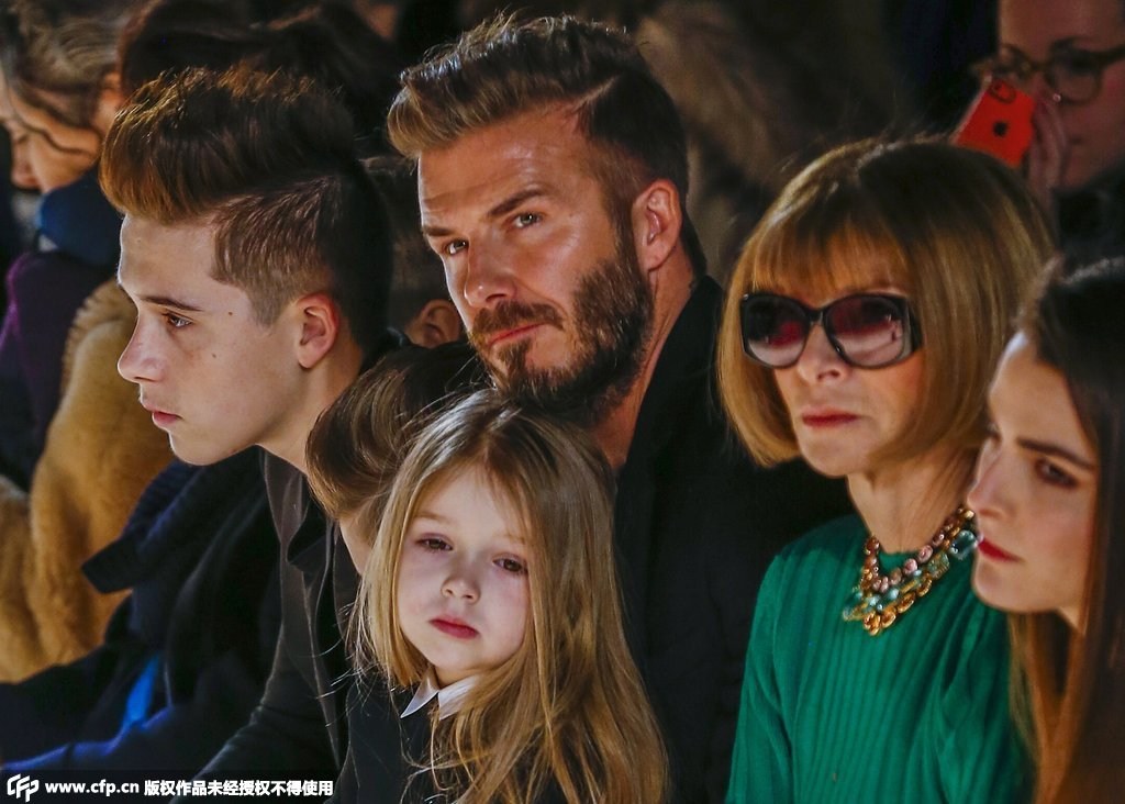 小貝全家觀看貝嫂品牌秀 小貝全家觀看貝嫂品牌秀