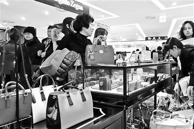 我國去年出境人數(shù)超過1億人次，境外消費超過1萬億元人民幣 供圖/CFP