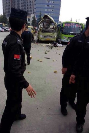 爆炸現(xiàn)場。圖片來自網(wǎng)絡(luò)