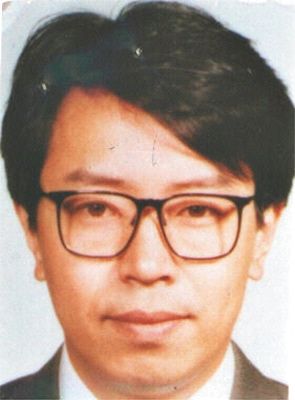 姚耿 現(xiàn)年53歲，外逃前任云南省五礦化工進出口（集團）公司上海浦東分公司經(jīng)理