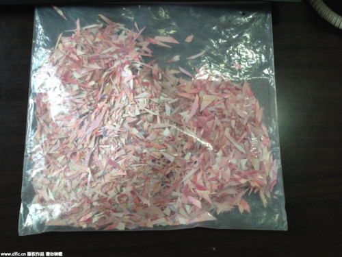 85歲老漢剪碎14萬人民幣 兒子3個月拼出10萬8千 85歲老漢剪碎14萬人民幣 兒子3個月拼出10萬8千