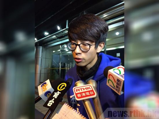 黃臺仰因設(shè)想?yún)⑴c旺角暴亂被香港警方拘捕，被指涉嫌參與旺角暴動。