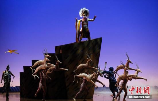 資料圖：6月14日晚，迪士尼經(jīng)典音樂劇《獅子王》中文版在上海舉行全球首演