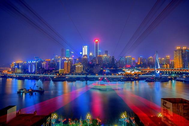 中原地產(chǎn)數(shù)據(jù)顯示，8月最后一周，上海市新建商品住宅成交已連續(xù)5天破千，昨日（8月31日）更是達到單日成交1123套。