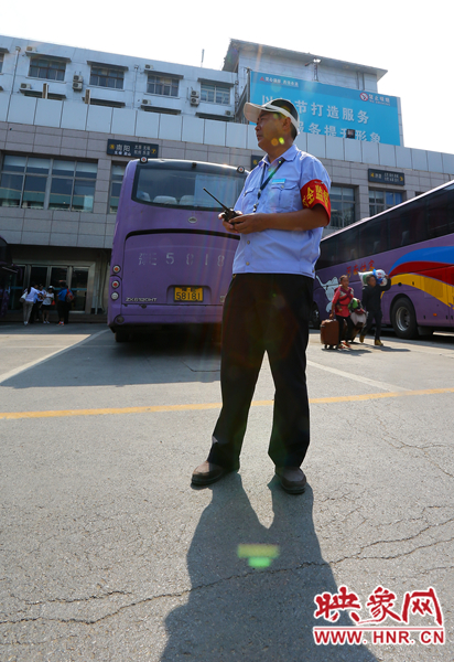 工作性質的緣故，調度員對于太陽的“眷顧”無法回避。