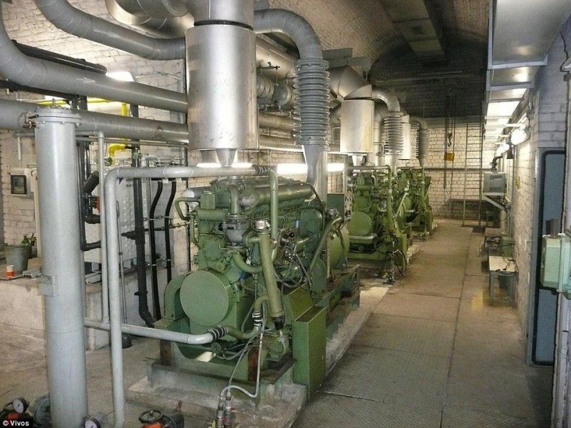 地堡中有無數(shù)個洞室，每個都會有自己的安全系統(tǒng)，還有無數(shù)可密封的防爆門。