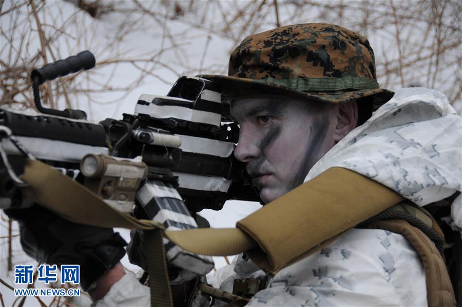 韓美舉行極寒雪地聯(lián)合訓(xùn)練(高清組圖) 韓美舉行極寒雪地聯(lián)合訓(xùn)練(高清組圖)