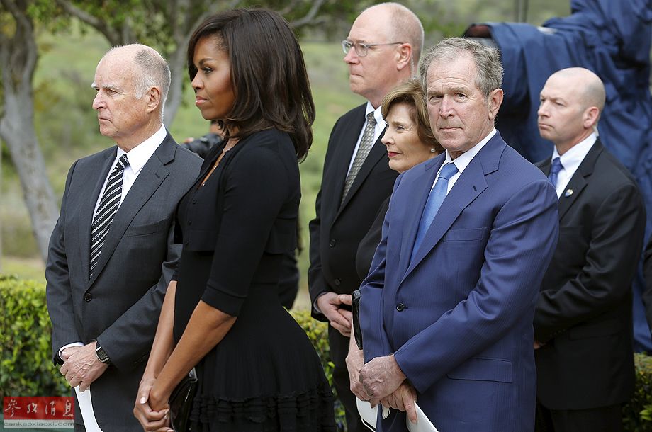 各國領(lǐng)導(dǎo)人退休后都干啥？小布什刷盤布朗教書