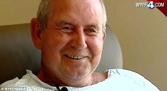 美國(guó)男子遭10次雷擊仍幸存:感覺像進(jìn)了微波爐(圖) 美國(guó)男子遭10次雷擊仍幸存:感覺像進(jìn)了微波爐(圖)