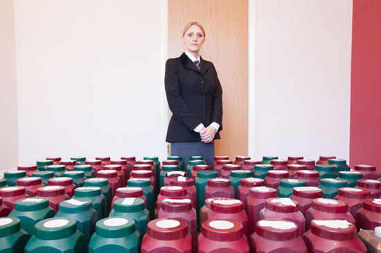 英25萬具骨灰滯留殯儀館，部分存放逾40年無人認(rèn)領(lǐng)。（網(wǎng)頁截圖）