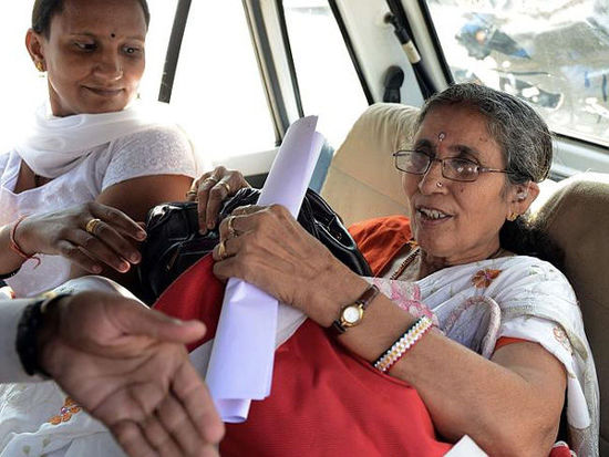 印度總理分居數十年妻子現(xiàn)身 希望獲得總理夫人待遇 印度總理分居數十年妻子現(xiàn)身 希望獲得總理夫人待遇