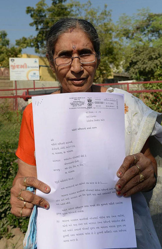 印度總理分居數十年妻子現(xiàn)身 希望獲得總理夫人待遇 印度總理分居數十年妻子現(xiàn)身 希望獲得總理夫人待遇