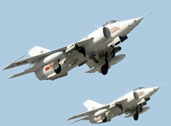 中俄艦隊(duì)均遭跟蹤偵察 中俄艦隊(duì)均遭跟蹤偵察