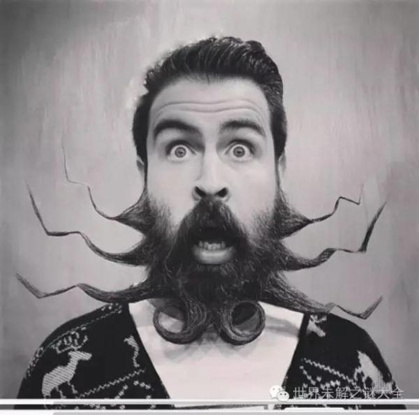 美國(guó)大叔有一把神奇的胡子:可以變成各種造型