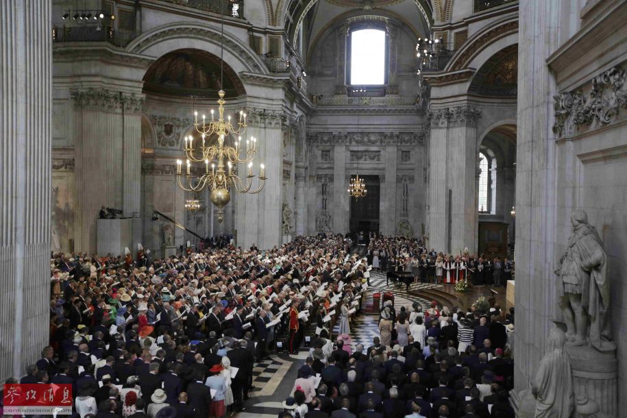 英國女王90大壽現(xiàn)場。