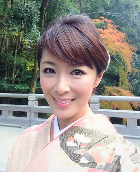 梨花頭始祖41歲 身材火辣皮膚好似少女 梨花頭始祖41歲 身材火辣皮膚好似少女