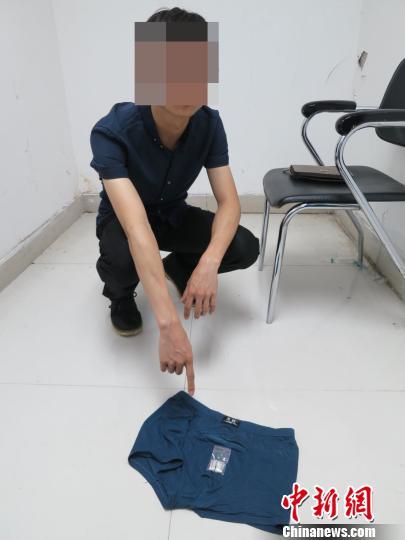男子內(nèi)褲中藏14粒鉆石入境被深圳羅湖海關截獲