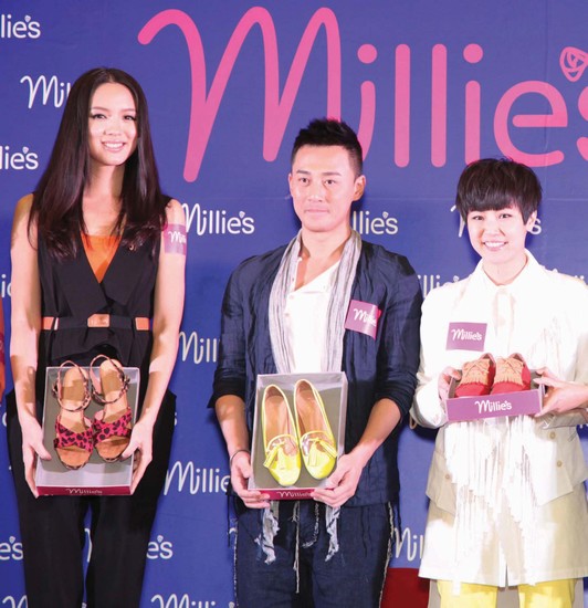 不過(guò)，跟世姐合影，也只是美不美，美多少的問(wèn)題。