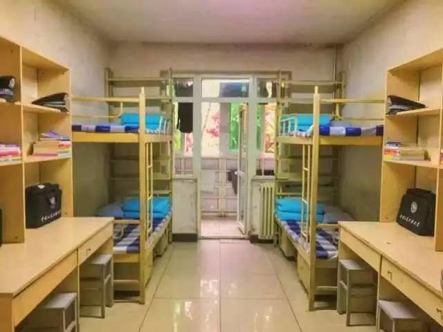 這個(gè)學(xué)校的男生宿舍火了！女同學(xué)都喊著要嫁