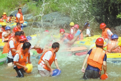 端午節(jié)，購(gòu)漂流可免費(fèi)暢游豫西大峽谷