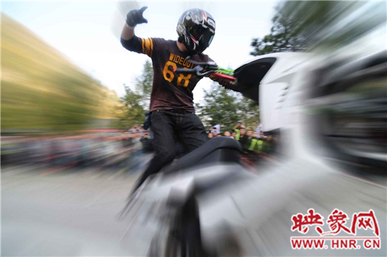 2014首屆蟒河摩托藝術(shù)文化節(jié)在蟒河景區(qū)隆重開(kāi)幕