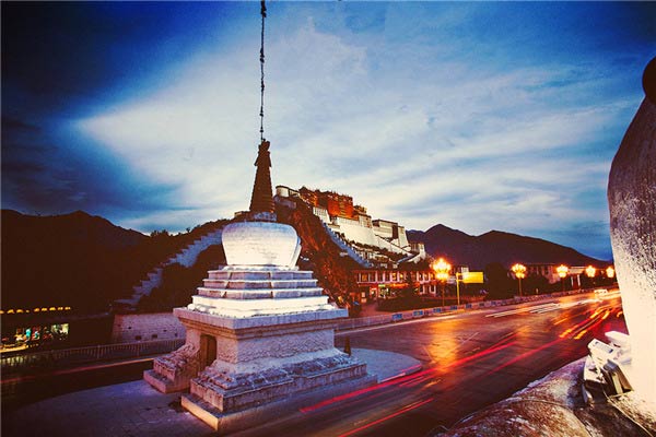 不要溫和地走進那個良夜 因為夜太美！