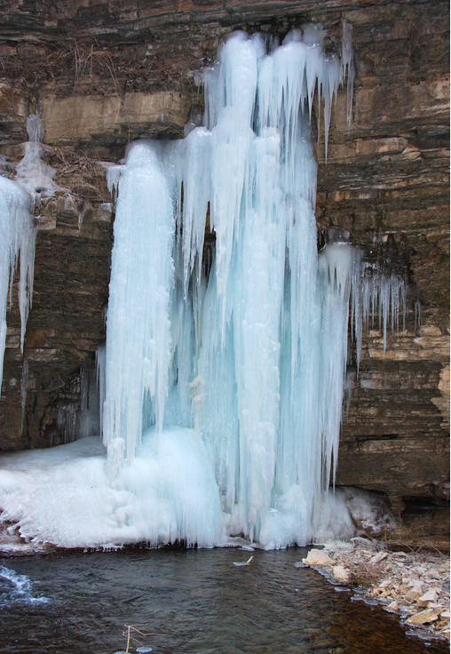 冬天來(lái)通天峽看冰掛吧!景區(qū)門票半價(jià)優(yōu)惠哦。