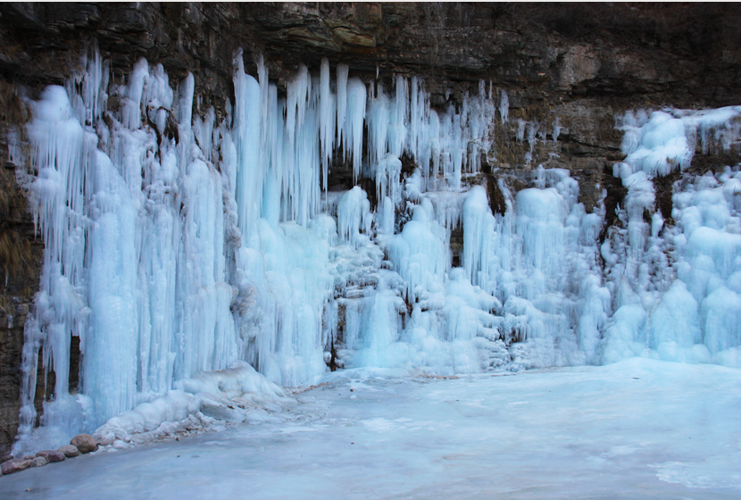 冬天來(lái)通天峽看冰掛吧!景區(qū)門票半價(jià)優(yōu)惠哦。