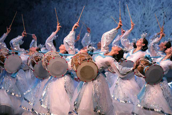 “五一通天峽韓國(guó)風(fēng)情節(jié)”即將亮相通天峽景區(qū) “五一通天峽韓國(guó)風(fēng)情節(jié)”即將亮相通天峽景區(qū)