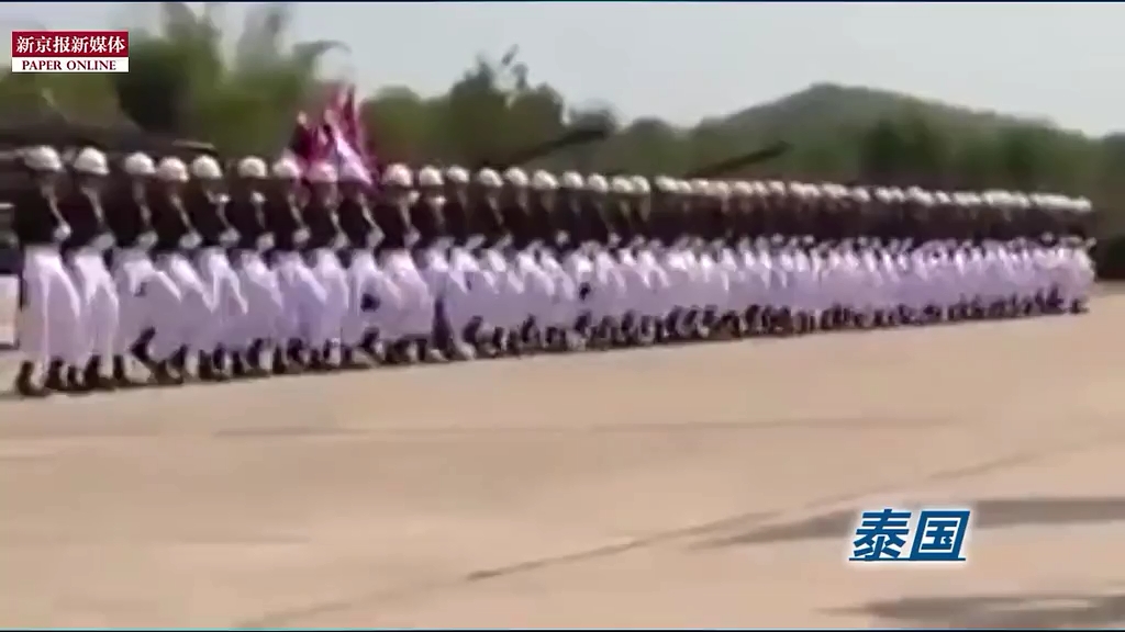 那些年摩托、樹人、斧頭兵上演的有趣閱兵式