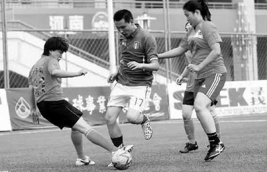 因為身體條件受限,女足幫只能走技術(shù)流路線 因為身體條件受限,女足幫只能走技術(shù)流路線