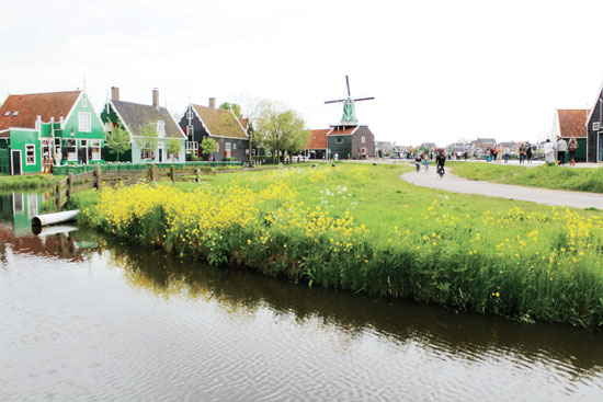 史基浦機場附近的荷蘭風(fēng)車村