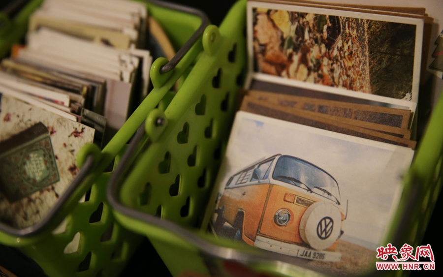 書店內(nèi)出售的書簽。