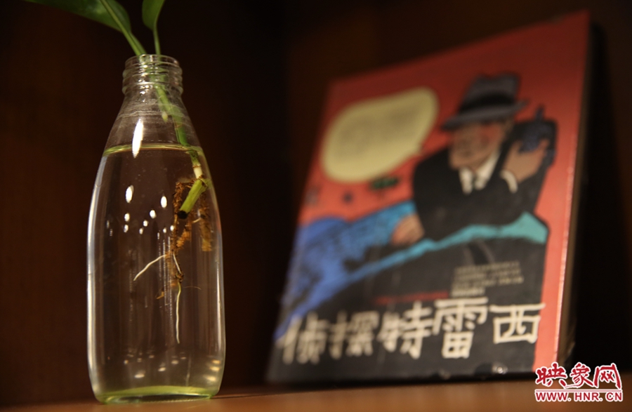 書店內(nèi)的裝飾。