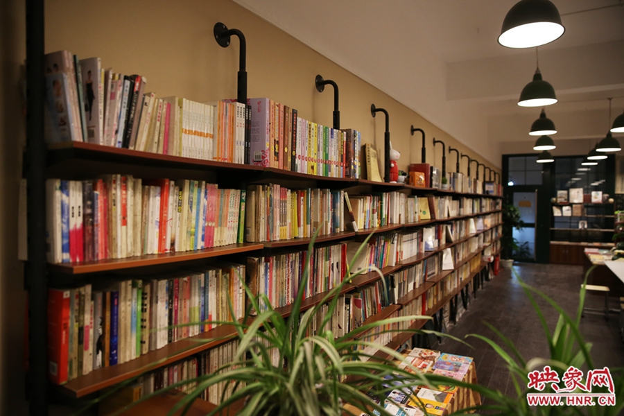 書店內(nèi)的裝飾。