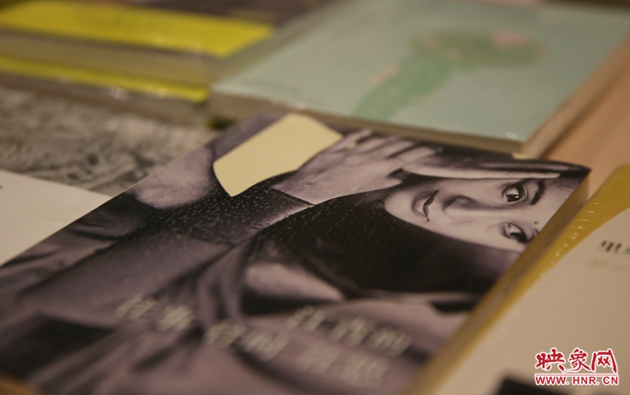 書店內(nèi)的書。