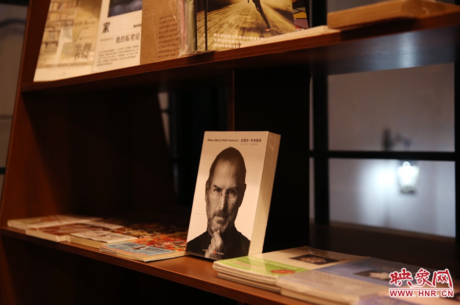 書店內(nèi)的書。