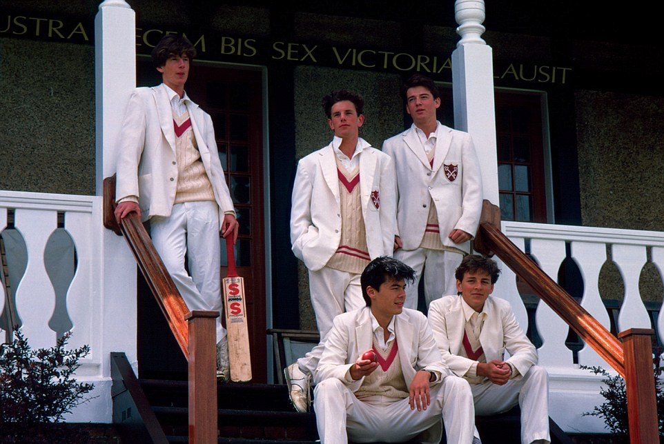 上世紀(jì)80年代英國頂尖精英學(xué)校生活 上世紀(jì)80年代英國頂尖精英學(xué)校生活